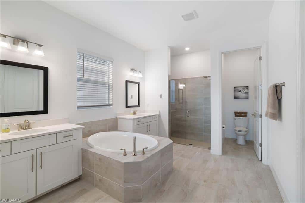 13682 Blue Bay Cir, Fort Myers, photo 17