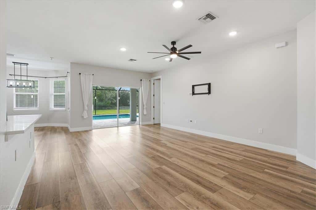 1116 Thompson Ave, Lehigh Acres, photo 16