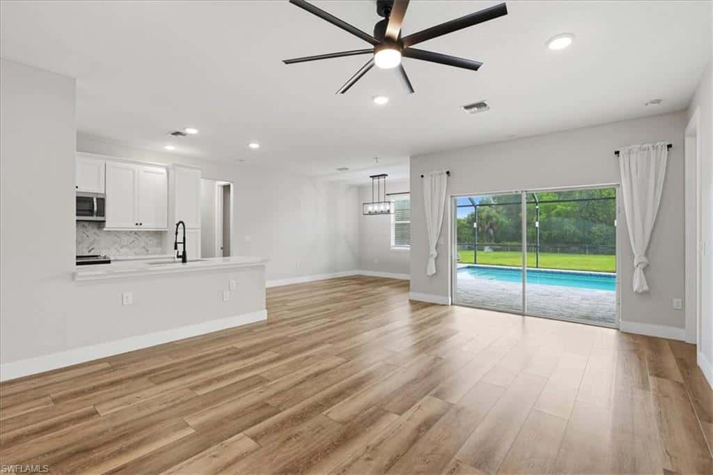 1116 Thompson Ave, Lehigh Acres, photo 20