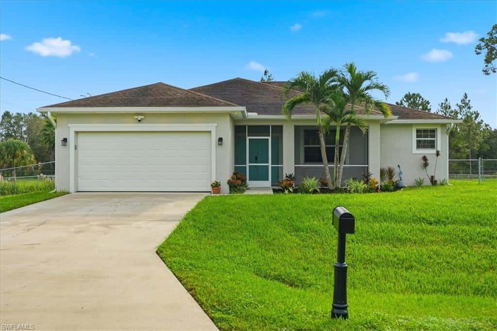 1116 Thompson Ave, Lehigh Acres, photo 9