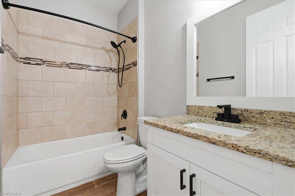 1116 Thompson Ave, Lehigh Acres, photo 37