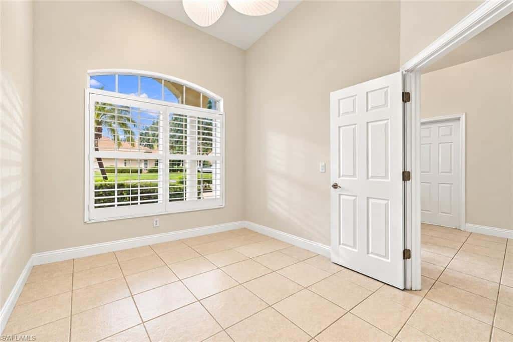 3899 Aurora Ct, Naples, photo 21