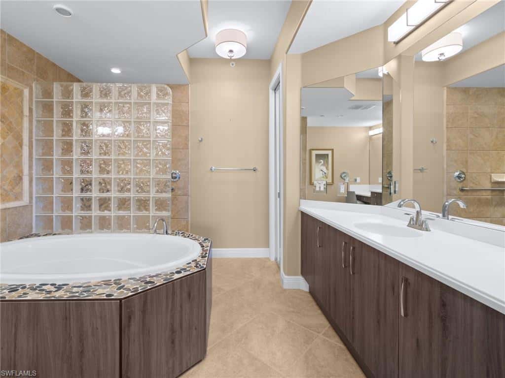 560 El Camino Real #1102, Naples, photo 24