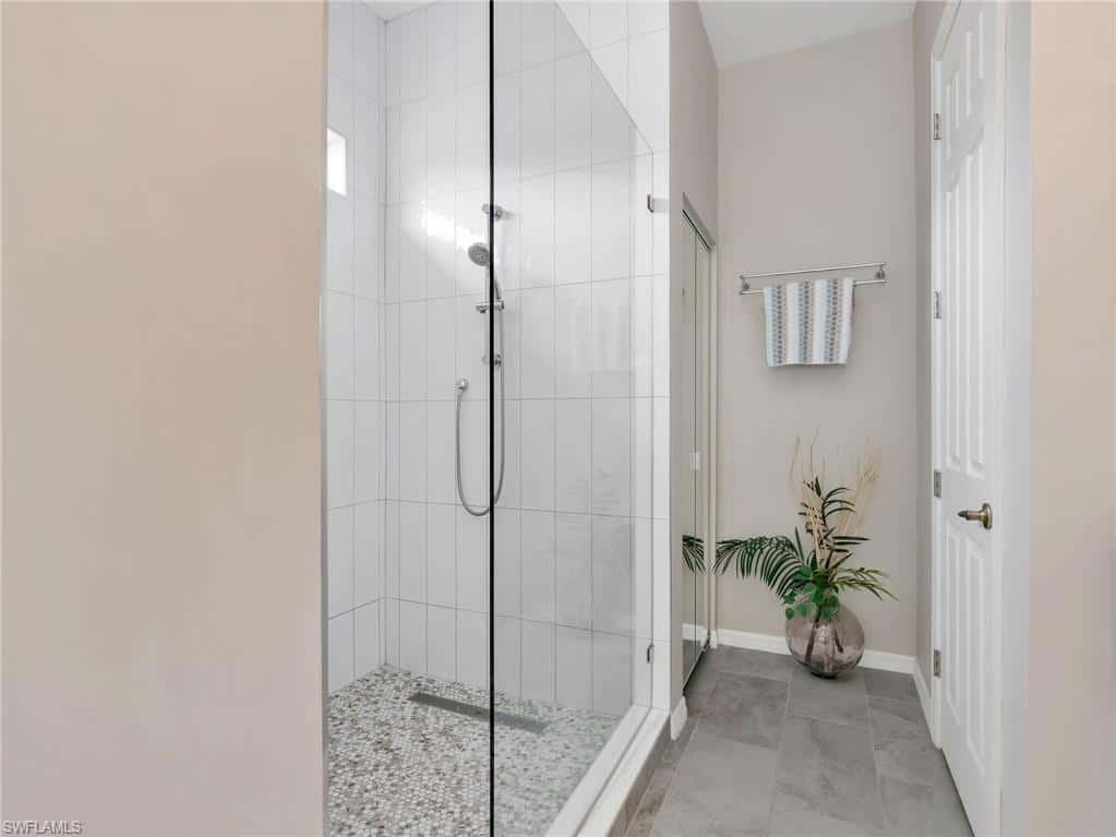 24921 Divot Dr, Bonita Springs, photo 13