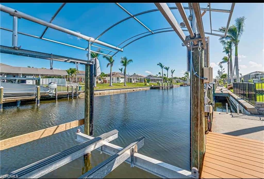 229 29th Ter, Cape Coral, photo 23