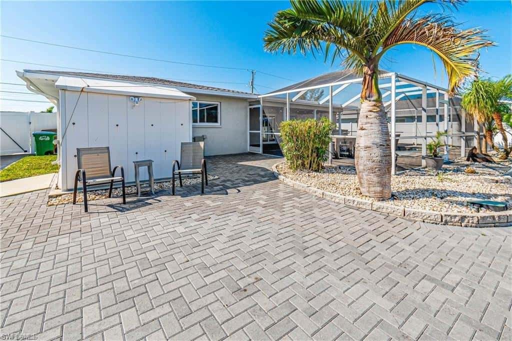 229 29th Ter, Cape Coral, photo 27