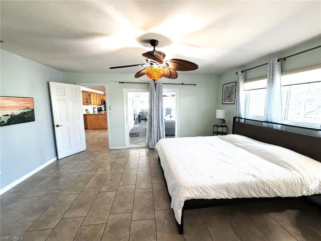 229 29th Ter, Cape Coral, photo 11