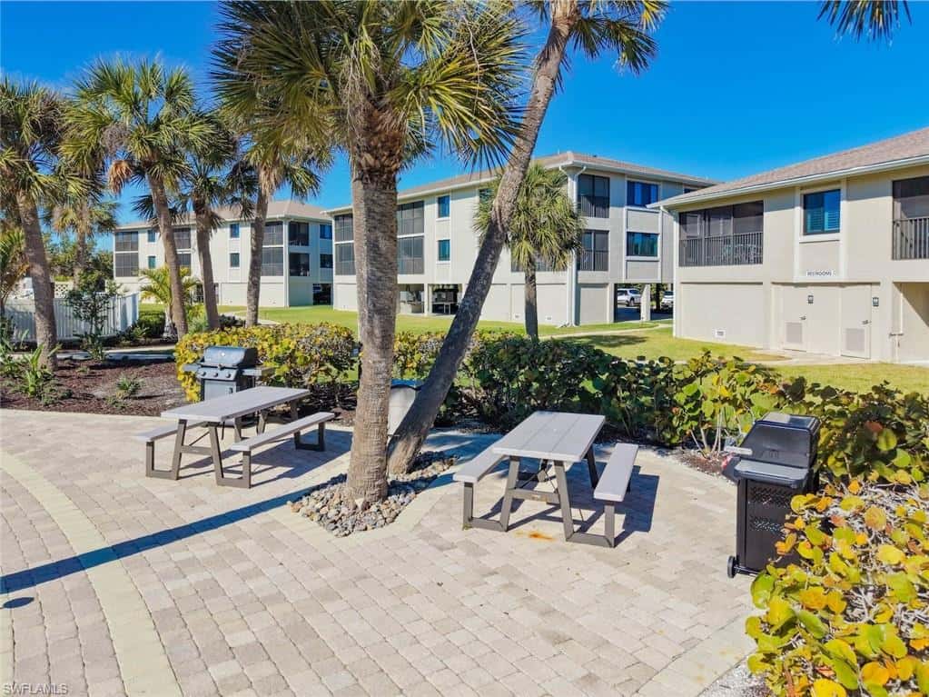1919 Olde Middle Gulf Dr #401, Sanibel, photo 37