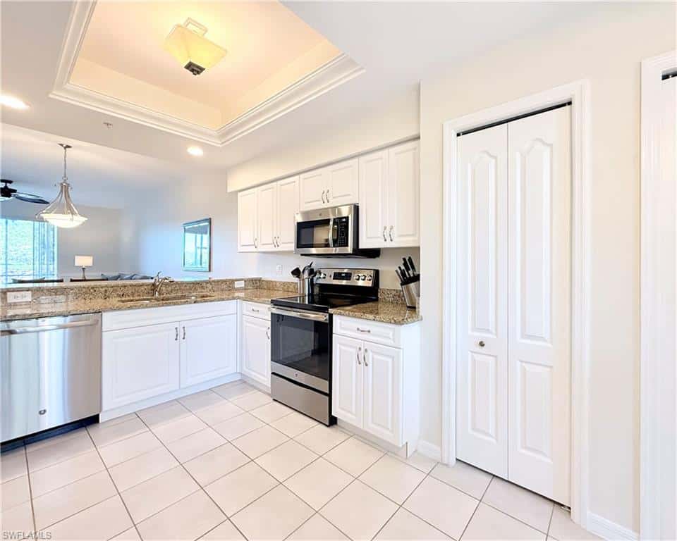 8605 Naples Heritage Dr #212, Naples, photo 6