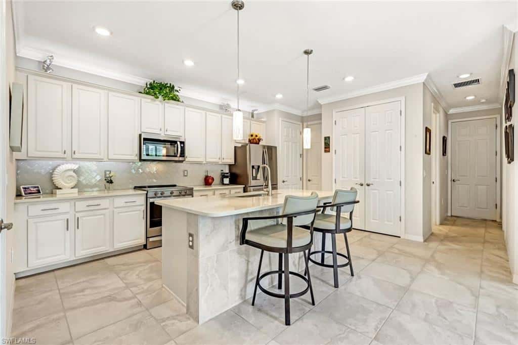 1148 Town And River Dr, Fort Myers, photo 12