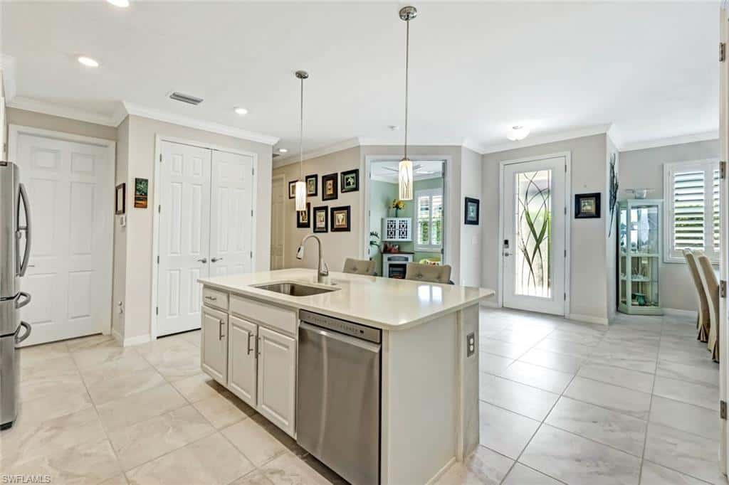 1148 Town And River Dr, Fort Myers, photo 10