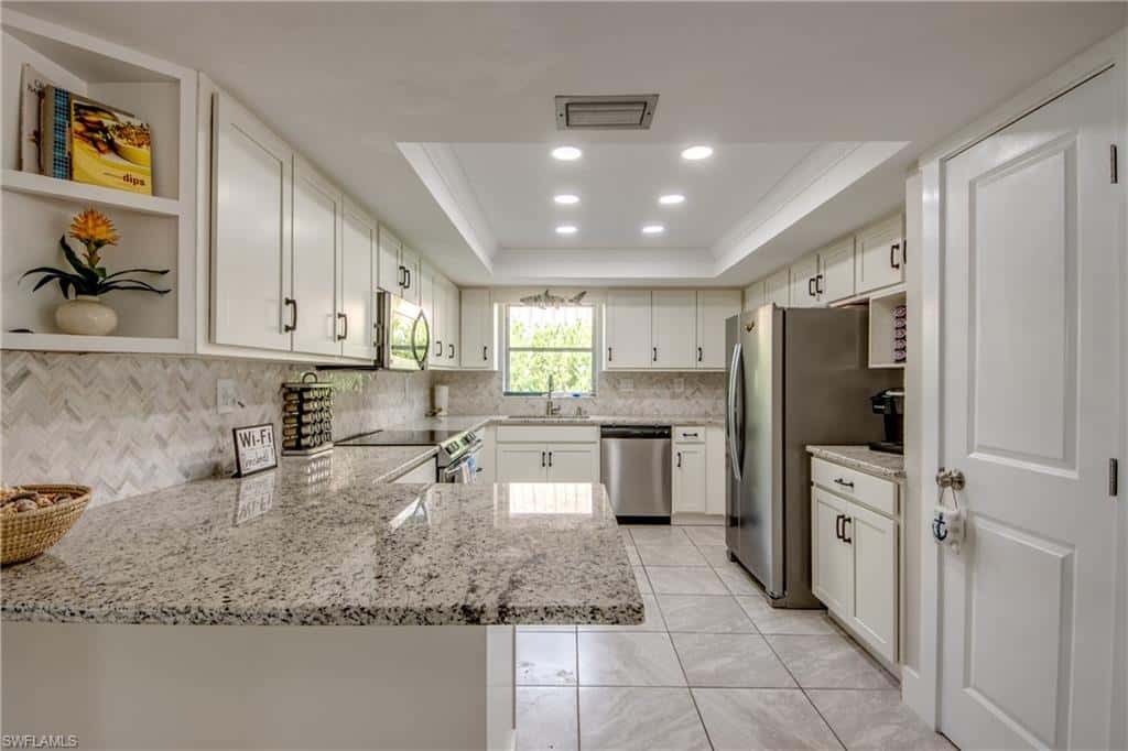 2277 Sapodilla Ln, St. James City, photo 17
