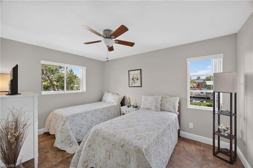 4933 Seville Ct, Cape Coral, photo 27