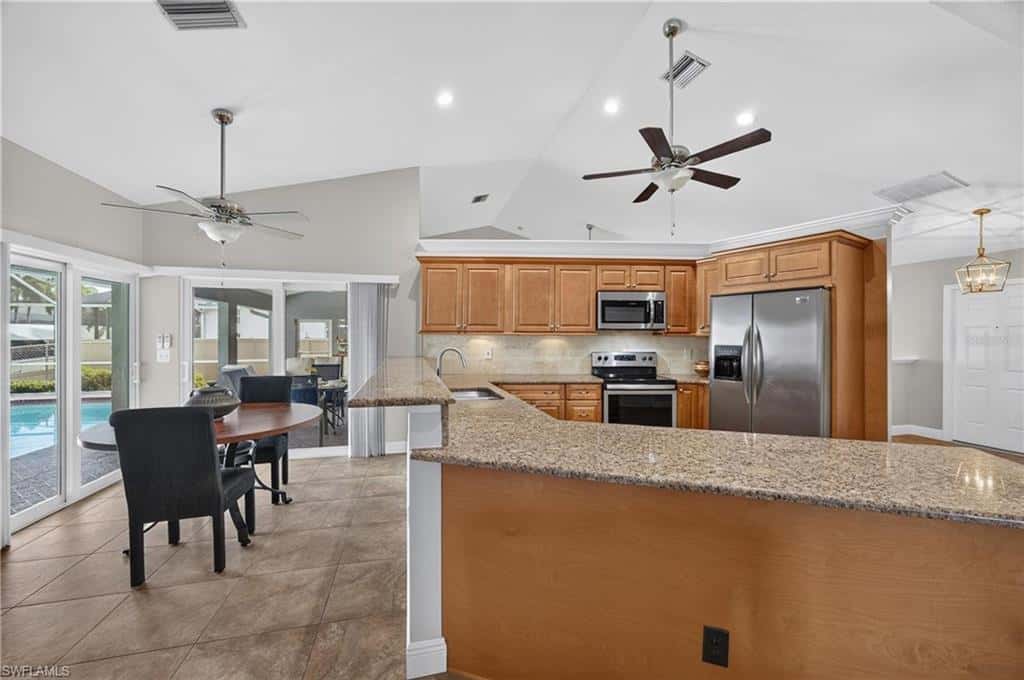 4933 Seville Ct, Cape Coral, photo 19