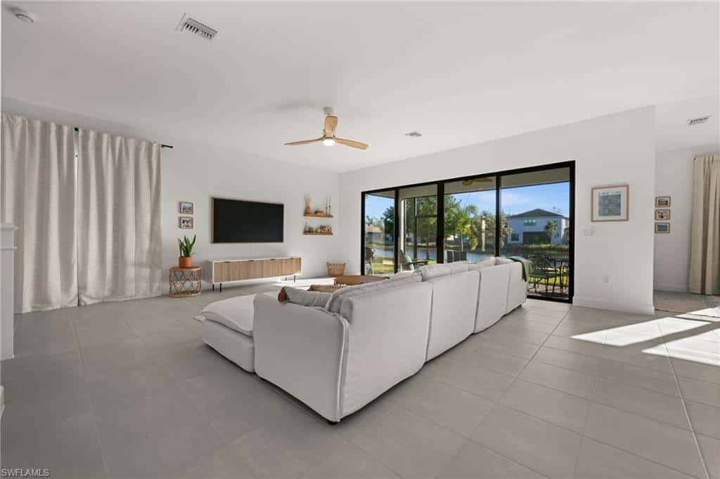 20404 Estero Crossing Blvd, Estero, photo 6