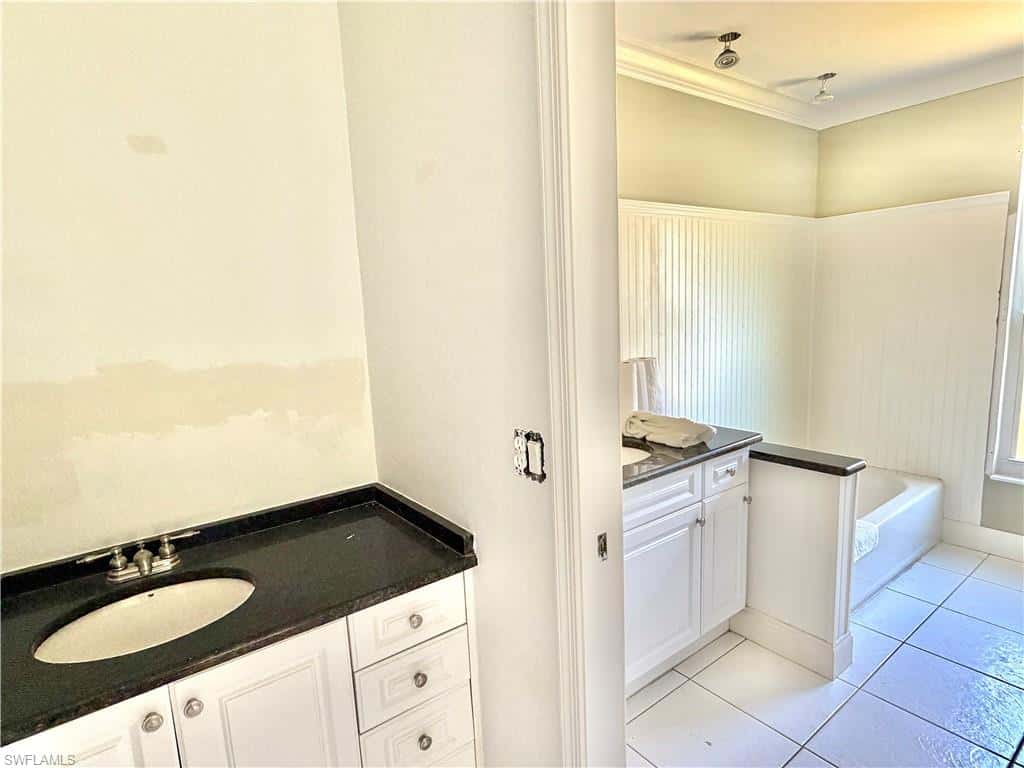 9919 Treasure Cay Ln, Bonita Springs, photo 10