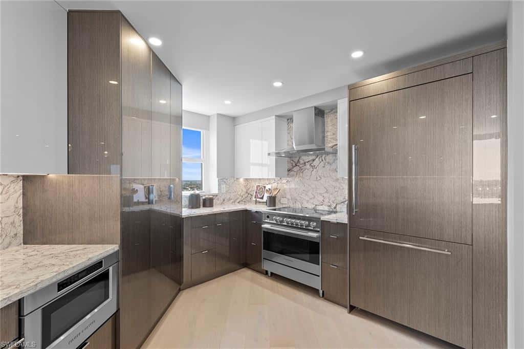 6001 Pelican Bay Blvd #1506, Naples, photo 9