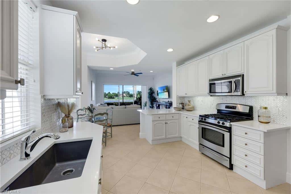 3695 Montreux Ln #101, Naples, photo 11