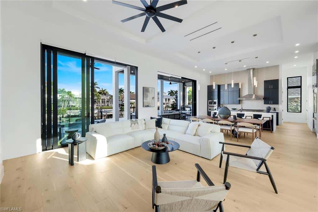 771 Orchid Ct, Marco Island, photo 4