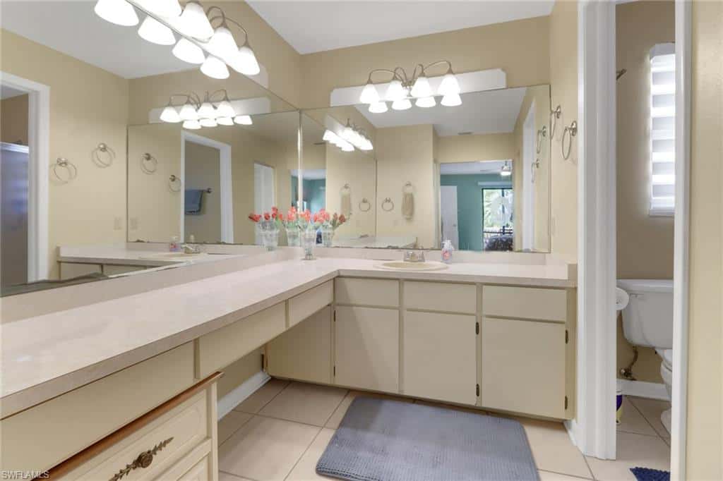 4764 Pembrooke Ln, Bonita Springs, photo 9