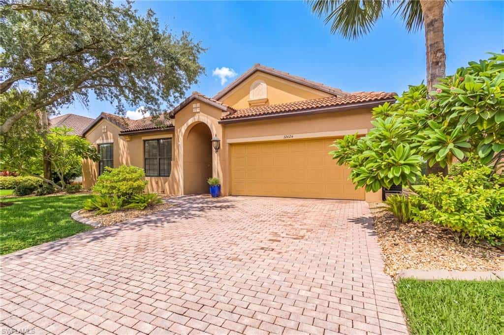 12424 Country Day Cir, Fort Myers, photo 32