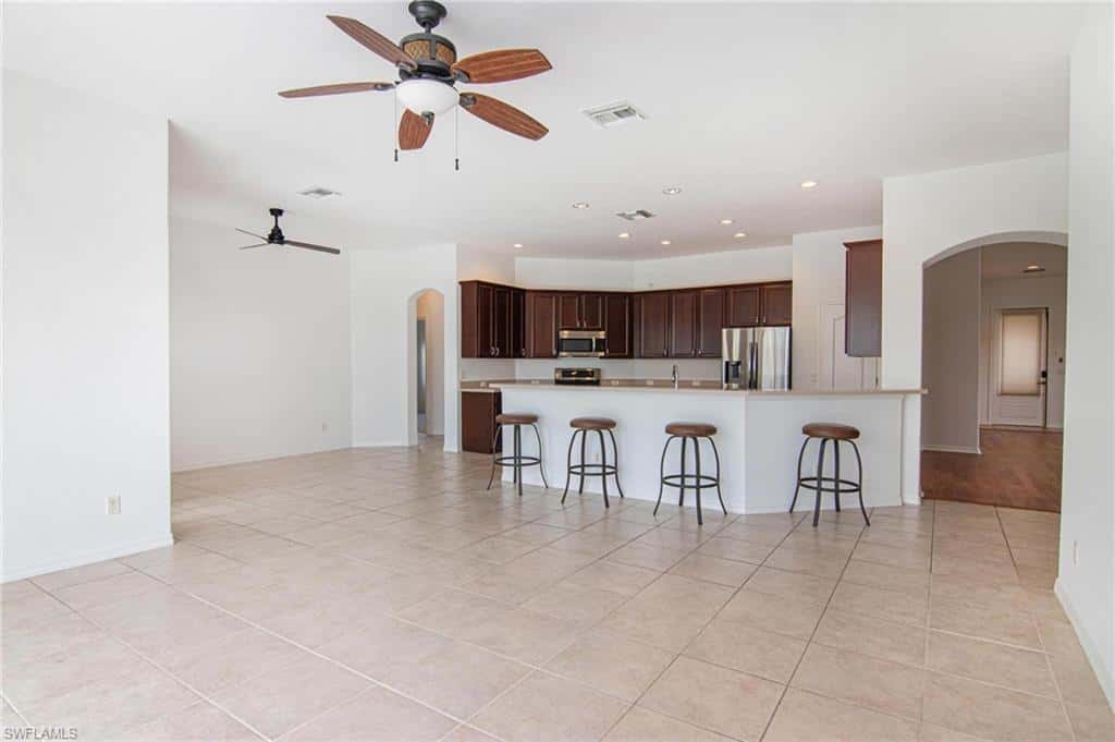 2656 Fairmont Isle Cir, Cape Coral, photo 5