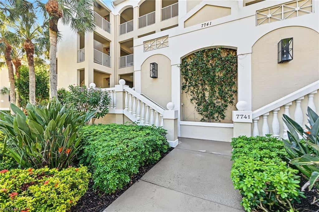 7741 Pebble Creek Cir #102, Naples, photo 4