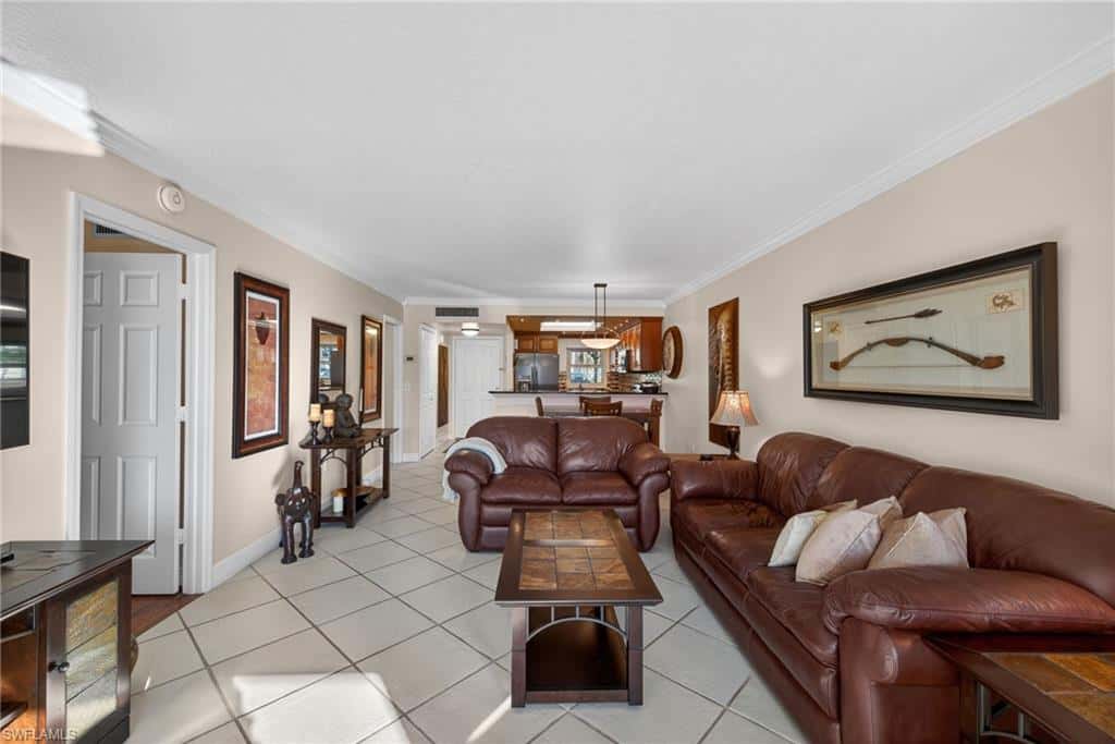 201 Quail Forest Blvd #109, Naples, photo 6