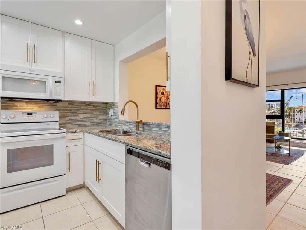 801 River Point Dr #203a, Naples, photo 4