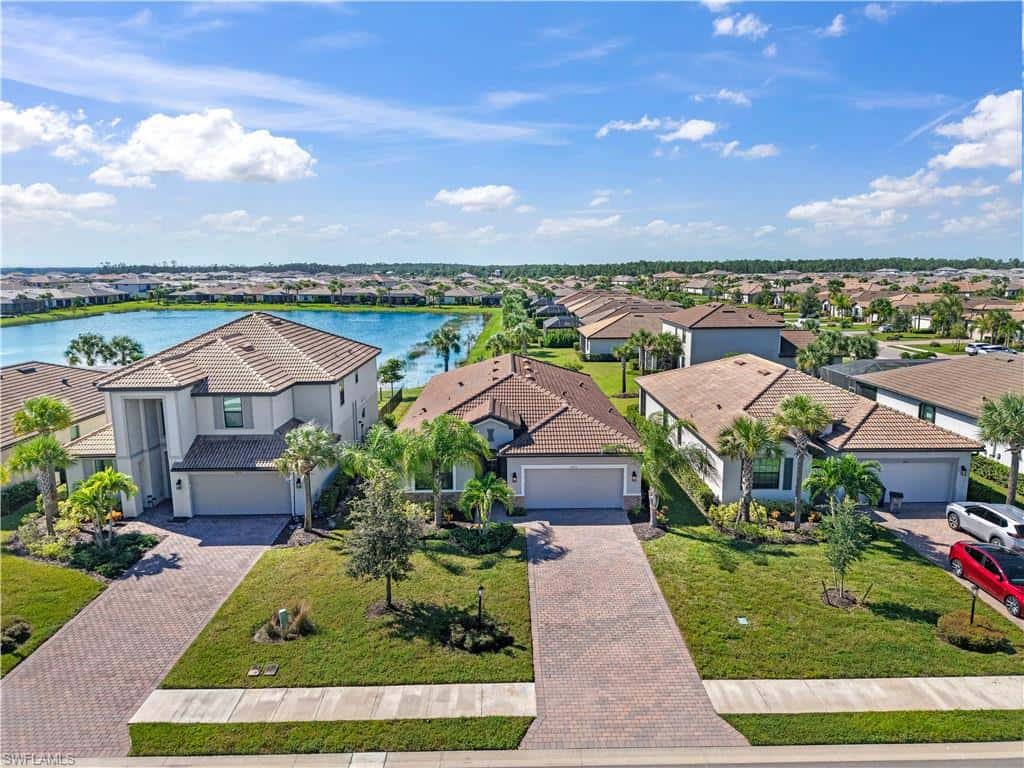 18315 Ridgeline Dr, Estero, photo 4