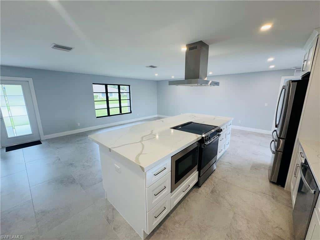 112 38th Ter, Cape Coral, photo 12