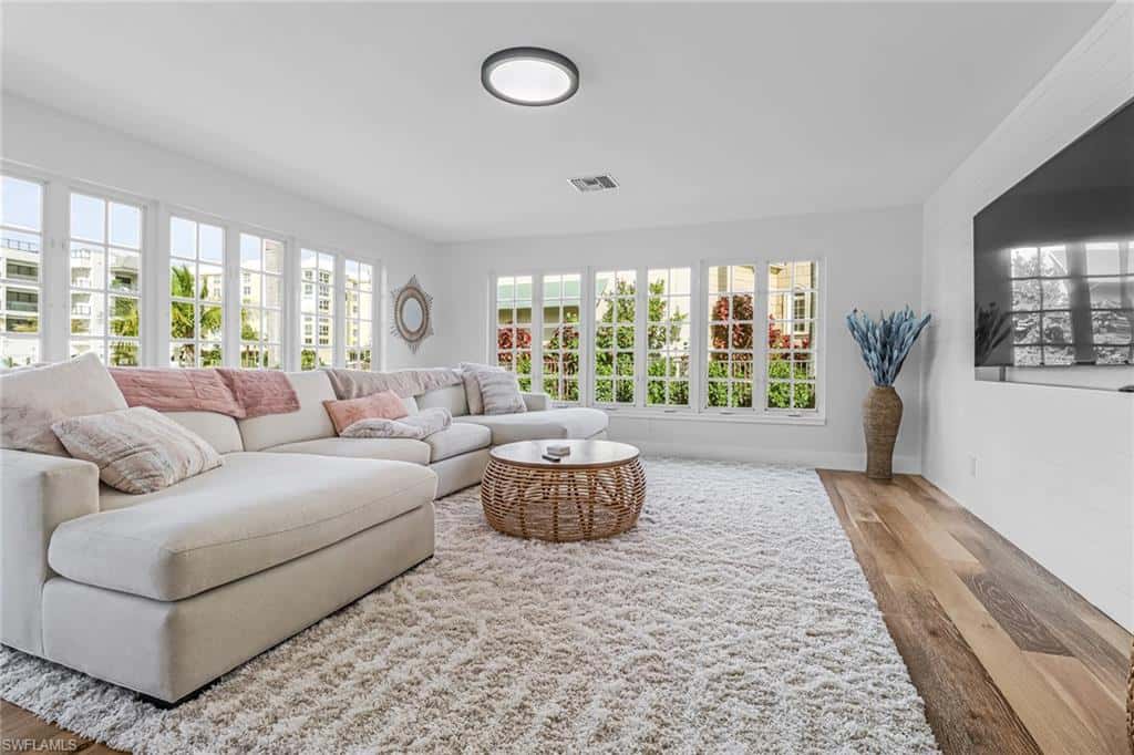 1823 Hurricane Harbor Ln, Naples, photo 11