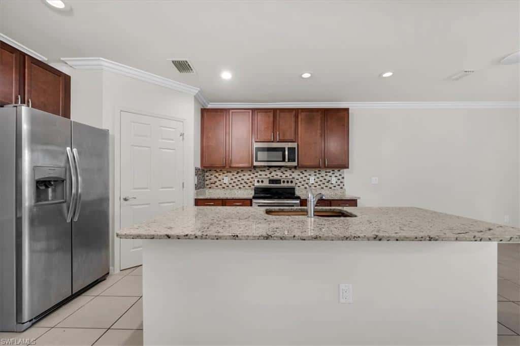 673 Hadley St, Naples, photo 9