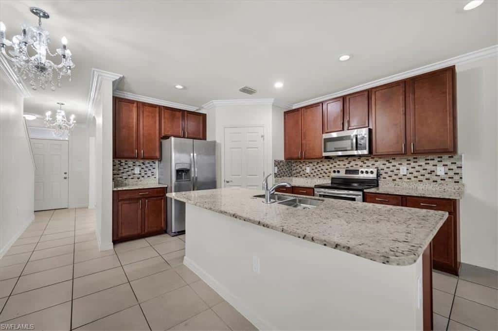 673 Hadley St, Naples, photo 10