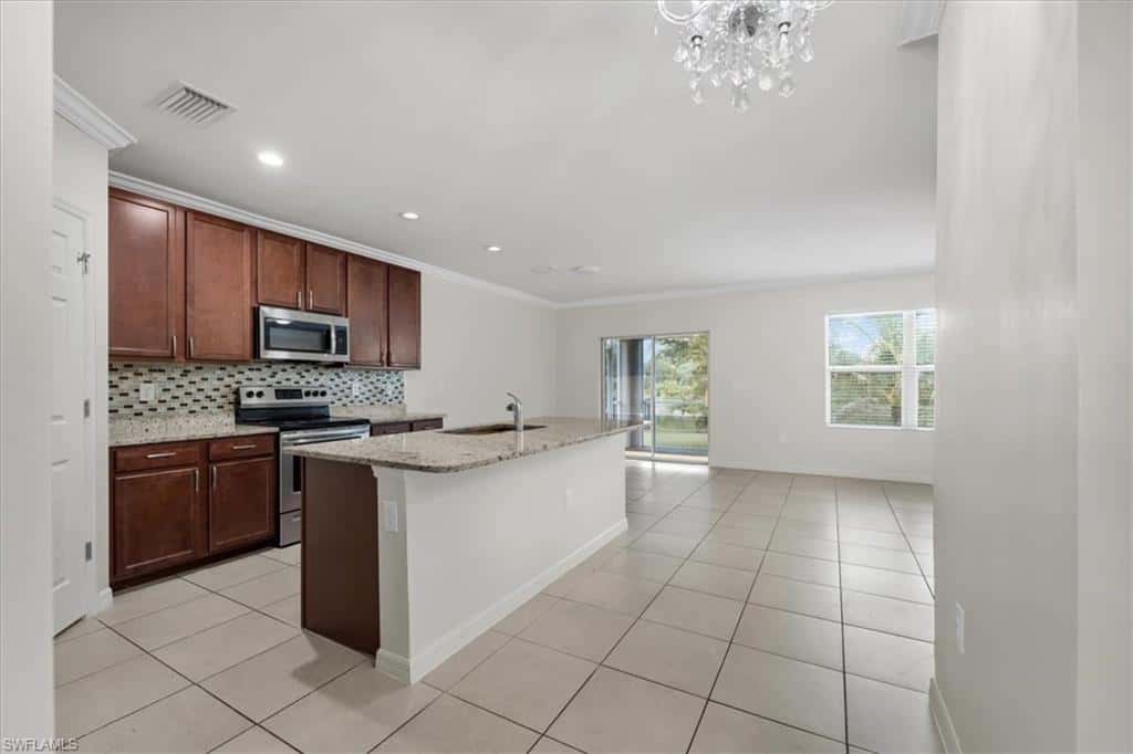 673 Hadley St, Naples, photo 8