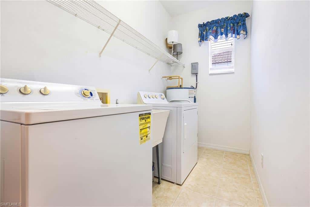 8079 Woodridge Pointe Dr, Fort Myers, photo 37
