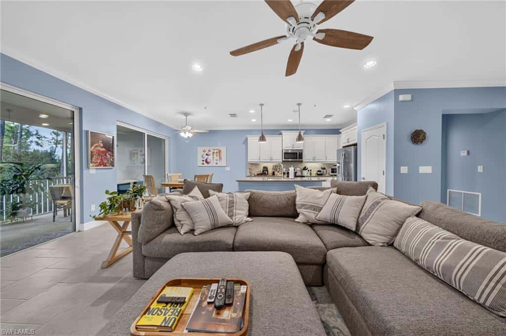 6981 Avalon Cir #1207, Naples, photo 7
