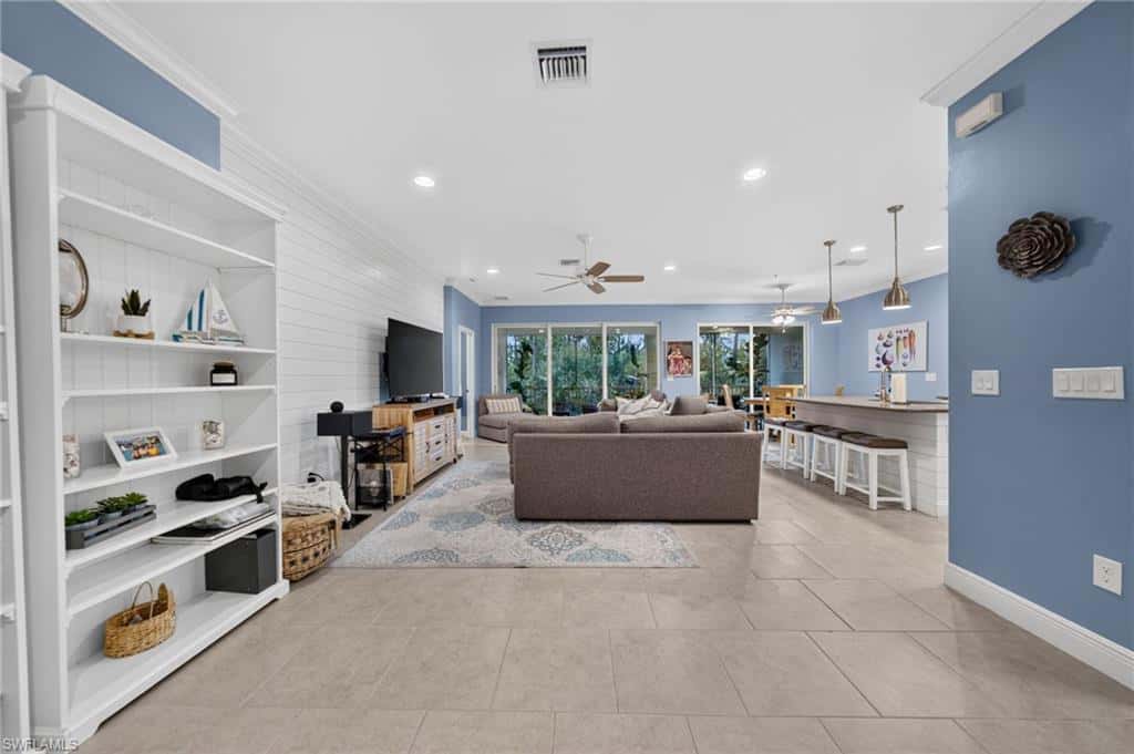 6981 Avalon Cir #1207, Naples, photo 9