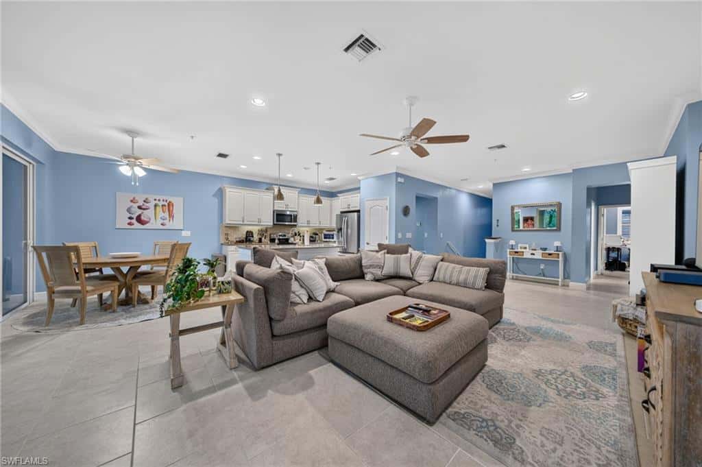 6981 Avalon Cir #1207, Naples, photo 8