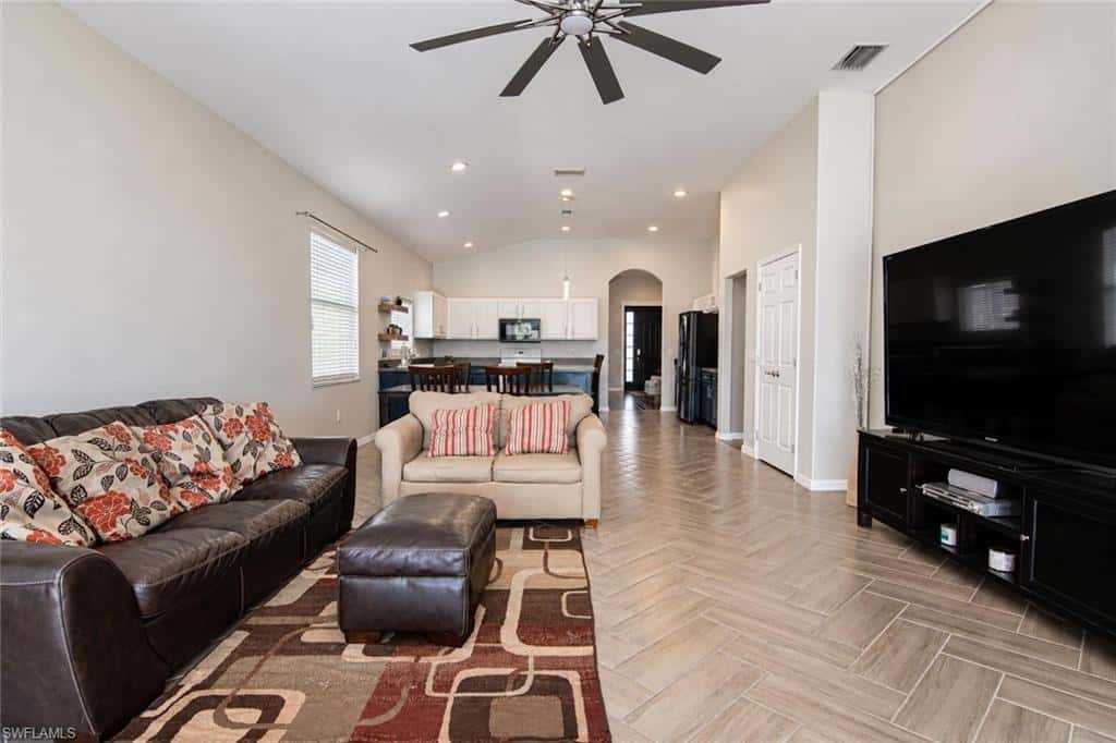 2620 Bellingham Ct, Cape Coral, photo 6
