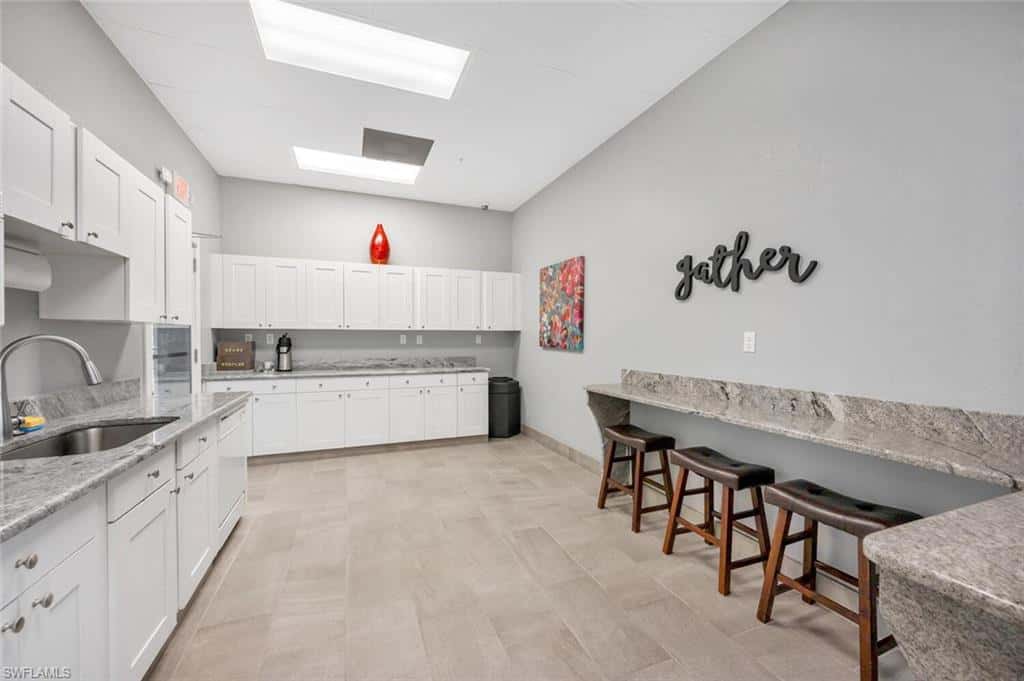 5330 Andover Dr #202, Naples, photo 32