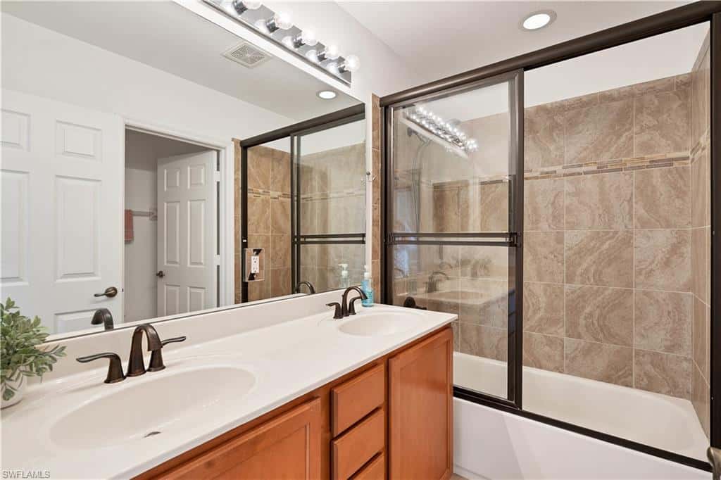 3582 Malagrotta Cir, Cape Coral, photo 18