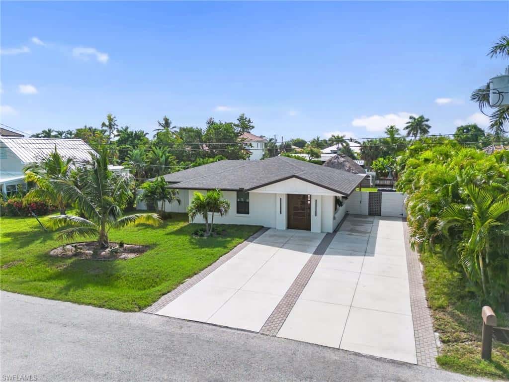 12755 Brewster Dr, Fort Myers, photo 30