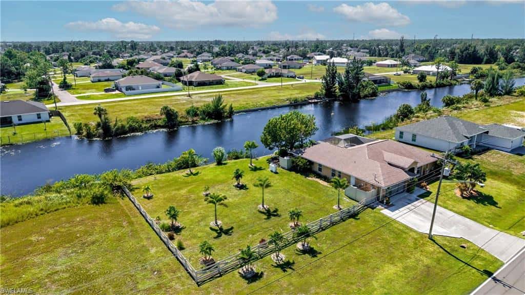 908 Vogiantzis Pkwy, Cape Coral, photo 42