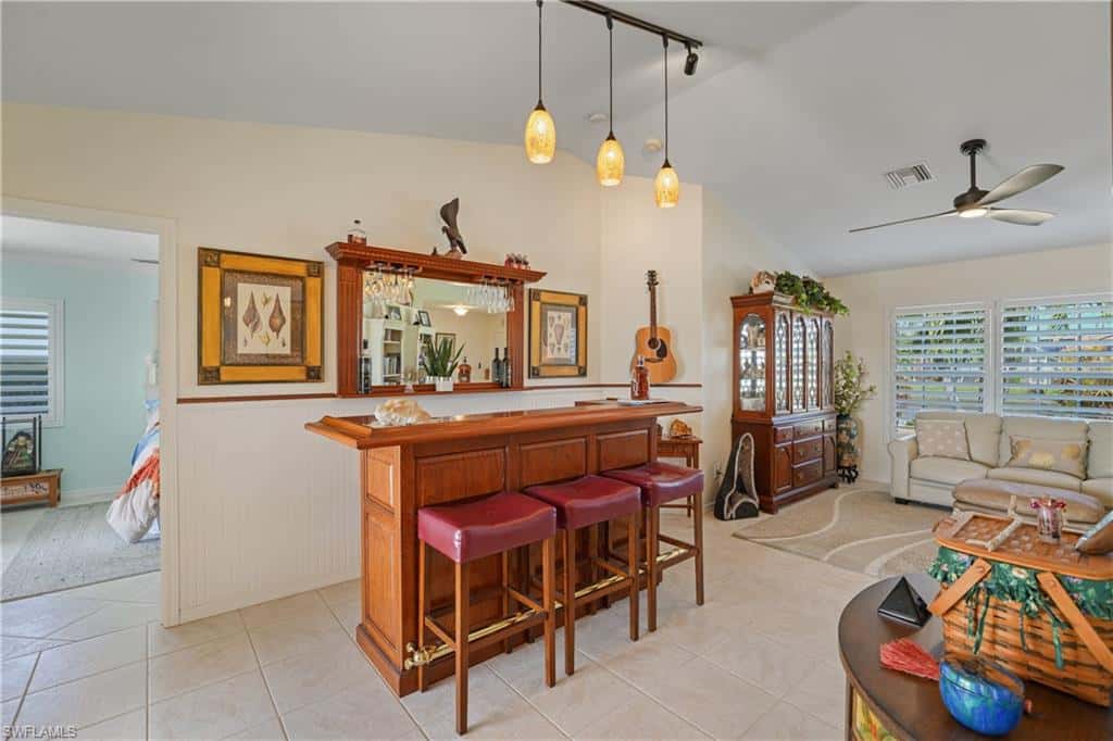 908 Vogiantzis Pkwy, Cape Coral, photo 13
