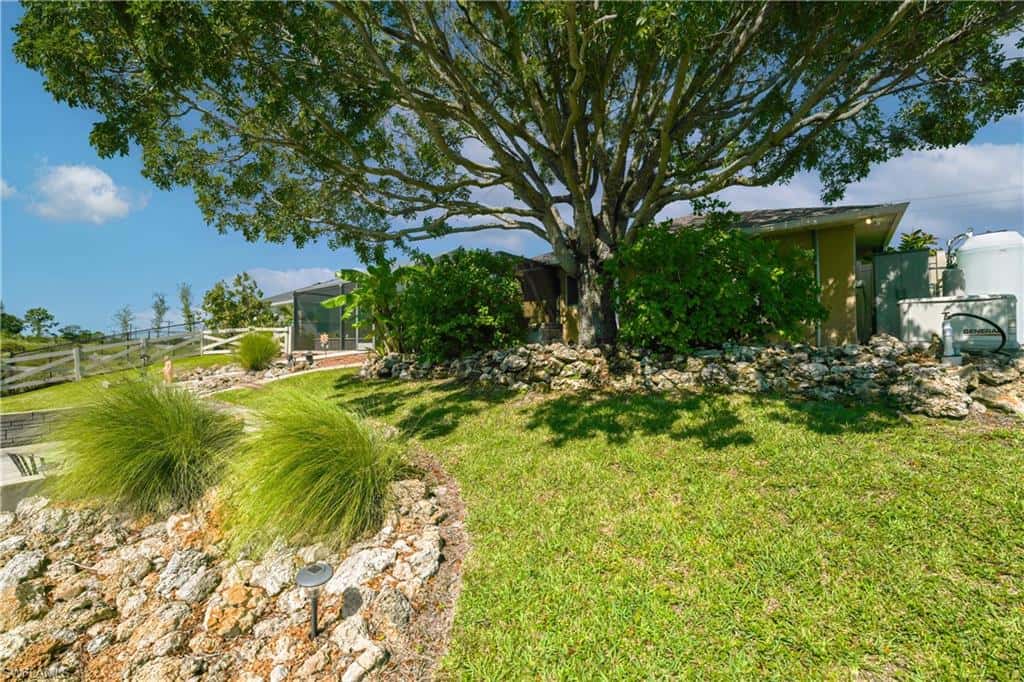 908 Vogiantzis Pkwy, Cape Coral, photo 32