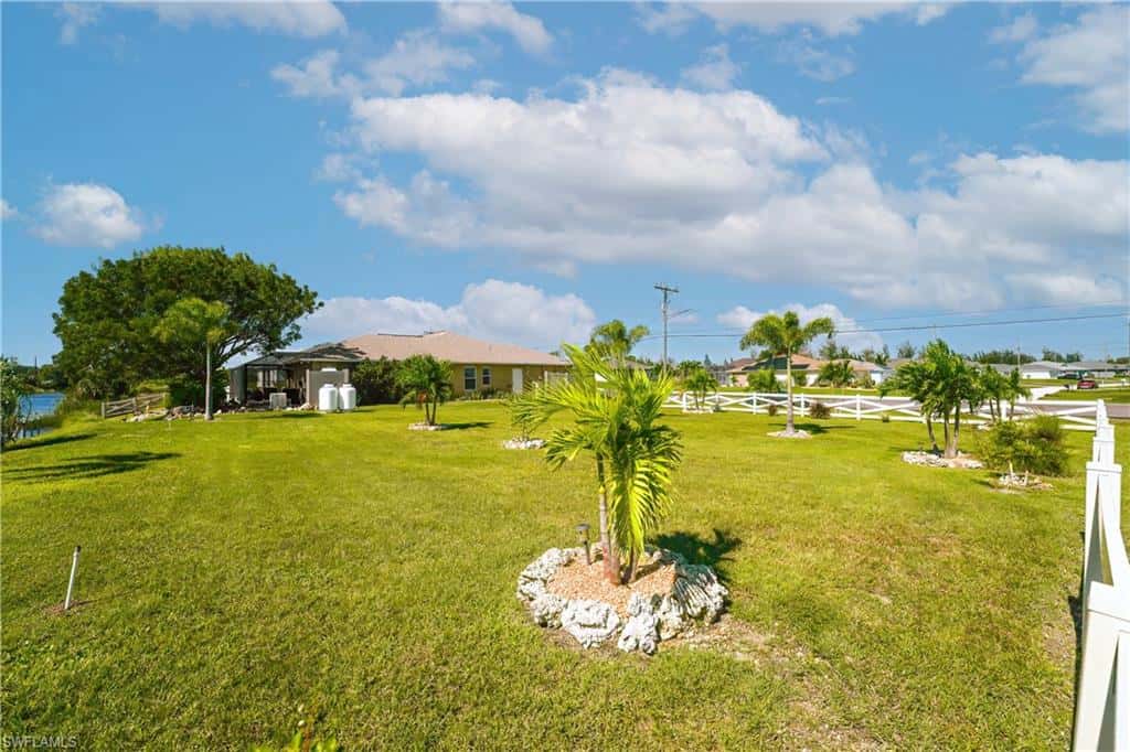 908 Vogiantzis Pkwy, Cape Coral, photo 38