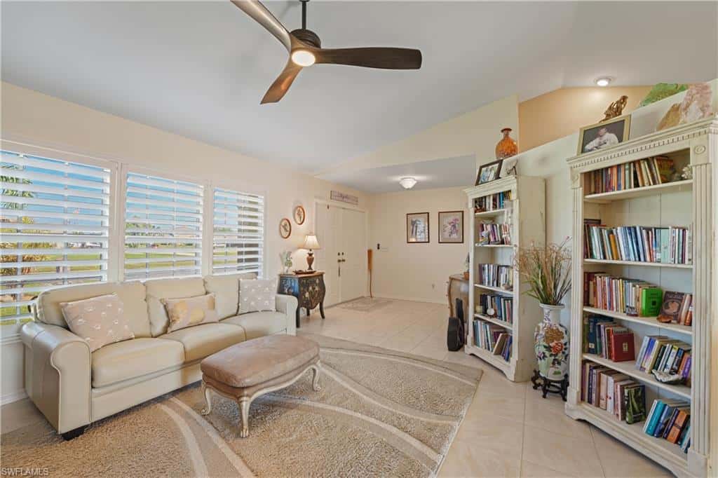 908 Vogiantzis Pkwy, Cape Coral, photo 15