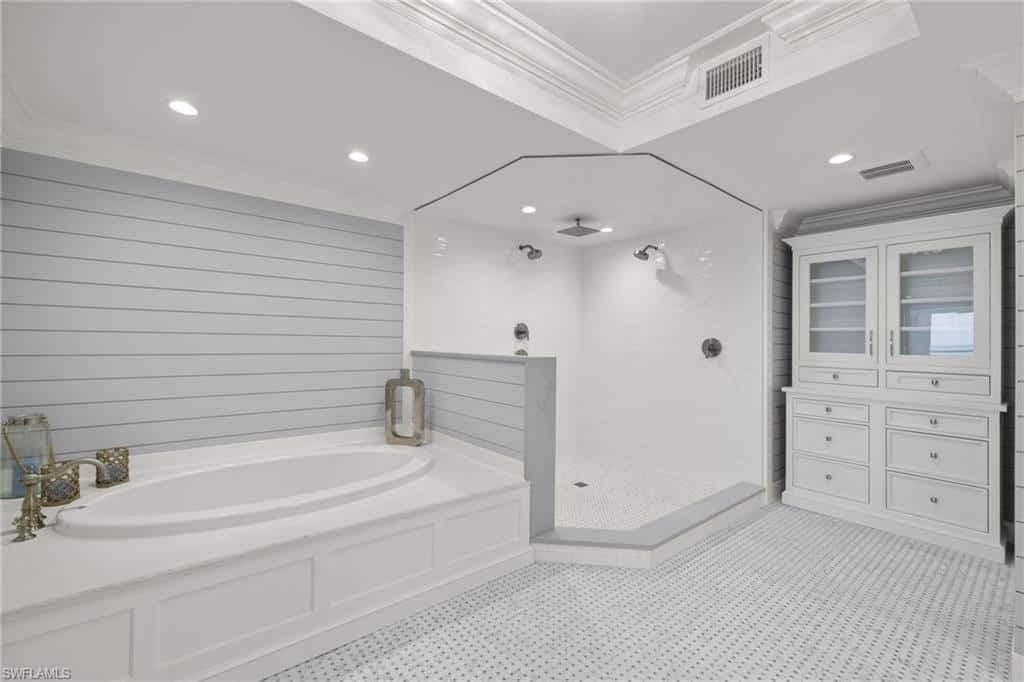 2549 Gulf Dr #106, Sanibel, photo 23