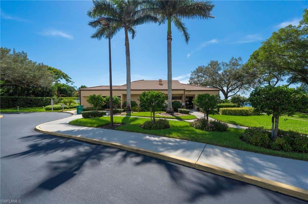 720 Belville Blvd, Naples, photo 32